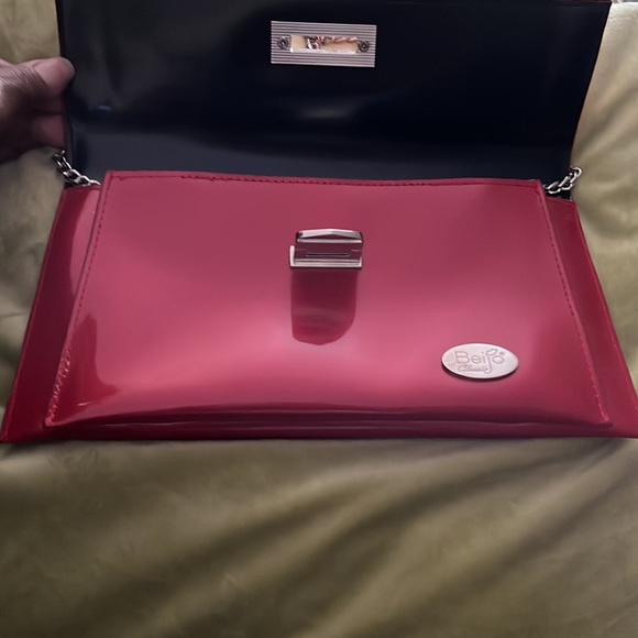Beijo Red Clutch Shoulder Bag - Picture 3 of 7